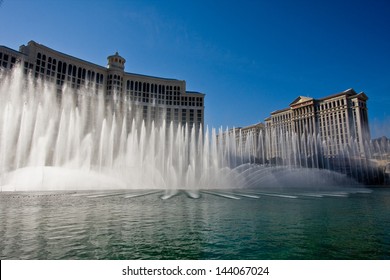 Bellagio Hotel & Casino, Music Fountain, Las Vegas Strip, Las Vegas, Nevada.