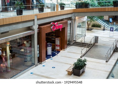 Bellevue, WA USA - Circa March 2021: View Of A Disney Store Entrance Shortly After Disney Announces Closing Several Retail Store Locations