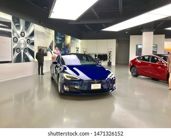 Bellevue Washington - August 4th 2019: Tesla Showroom In Bellevue Square Mall Early Sunday Morning.