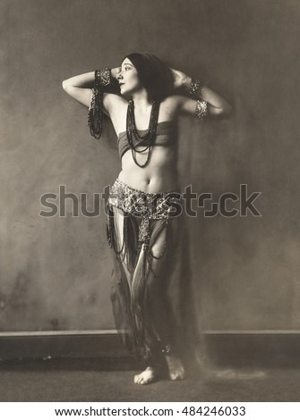 Belly dancer