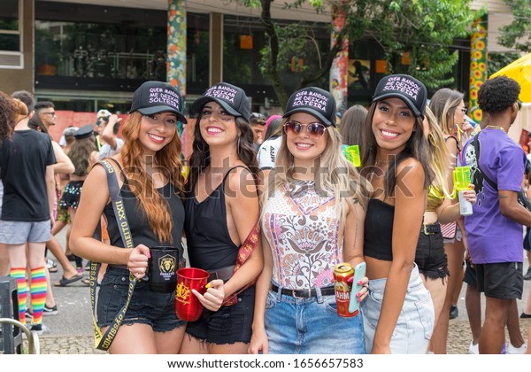 Mature lesbians in Belo Horizonte