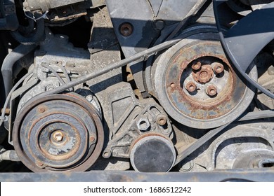 Belt drive on disassembled car