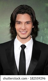 Ben Barnes At THE CHRONICLES OF NARNIA PRINCE CASPIAN Premiere, The Ziegfeld Theatre, New York, NY, May 07, 2008