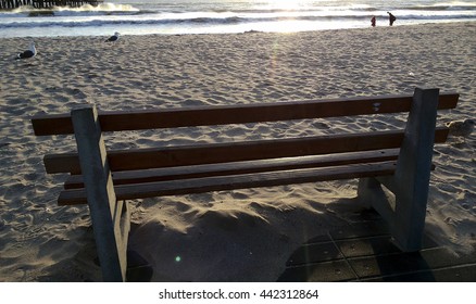 bench beach
