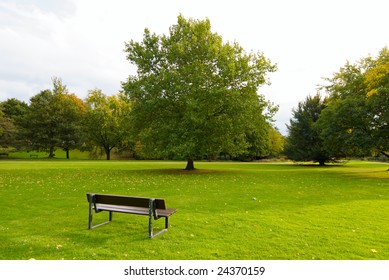 27,911 Park metal bench Images, Stock Photos & Vectors | Shutterstock