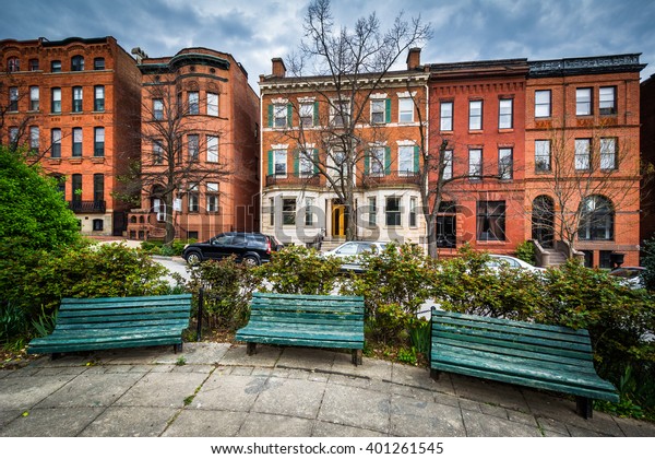 Benches Park Avenue Median Park Row Stock Photo Edit Now 401261545