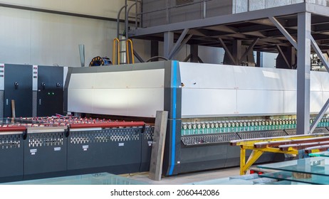 Bending Convection Toughened Glass Machine. Glass Processing Machine