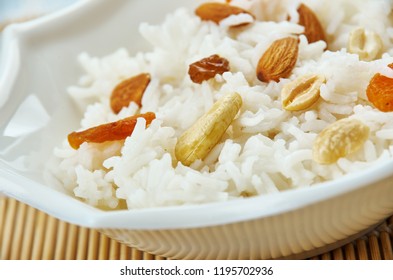 Kishmish Kaju Pulao Images Stock Photos Vectors Shutterstock