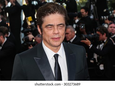 Benicio Del Toro Attends The 'Carol' Premiere During The 68th Annual Cannes Film Festival On May 17, 2015 In Cannes, France.