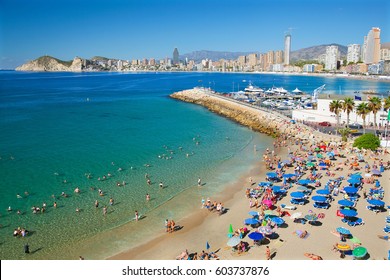 Benidorm, Spain, September 20, 2011. Tourists And Family's Enjoying The Sea And  Beach In Benidorm, Alicante, Spain.