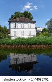 Bercy Public Park In Paris