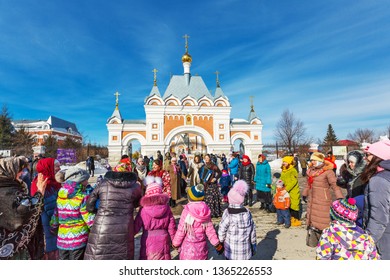 Berdsk, Novosibirsk Region, Western Siberia, Russia - March 10, 2019: Feast Of Maslenitsa At The Cathedral Of The Transfiguration
