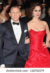 Berenice Marlohe and Daniel Craig arriving for the Royal World Premiere of 'Skyfall' at Royal Albert Hall, London. 23/10/2012 Picture by: Alexandra Glen