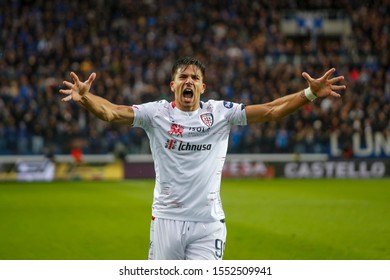 Bergamo, Italy. 03 November 2019. Campionato Italiano Serie A, Atalanta-Cagliari 0-2. Giovanni Simeone, Cagliari, Celebrating Goal.