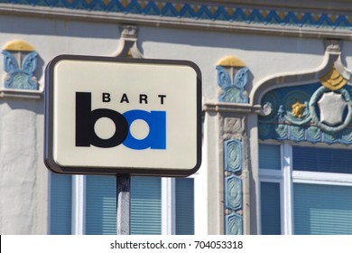 Berkeley, CA - August 27, 2017: Entrance To BART Station Downtown Berkeley. Bay Area Rapid Transit Is A Public Transportation Elevated And Subway System Serving The San Francisco Bay Area