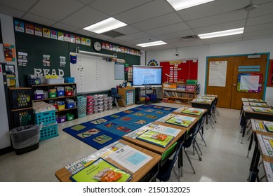 Berkeley Springs, WV, USA - 08 17 2021: Wide Angle View Of Empty Elementary School Classroom In The US.