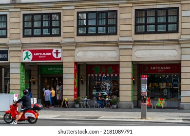 Berlin 2022: AMPELMANN Is The Berlin Cult Brand Around The East Traffic Light. View Of Store That Sells Everything Around The Theme.