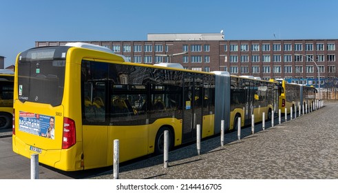 berlin, 2022, february, 25, terminus for the buses of the Berliner Verkehrsbetriebe at Bahnhof Zoo