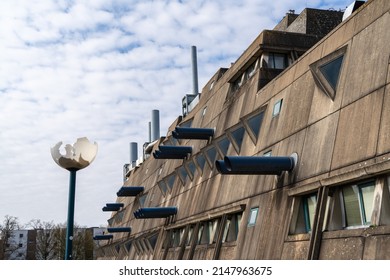 Berlin 2022: Former Research Facility For Experimental Medicine Of The Charité, Colloquially: Mäusebunker. The Demolition Could Be Prevented, Now It Becomes A Model Procedure Of The Monument Office.