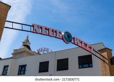 Berlin Neukölln 2022: Neue Welt (New World) Is A Former Beer Palace, Then Later A Concert Hall, Which Closed In 1992. Today There Is A Venue Called Huxley's Neue Welt At This Location.