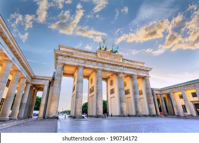 Berlin Brandenburg Gate (Brandenburger Tor) when sunset, Berlin, Germany