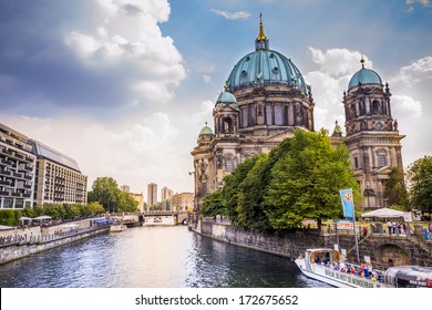Berlin Cathedral / Berliner Dom from the Spree river