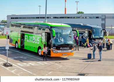 Flixbus Images Stock Photos Vectors Shutterstock