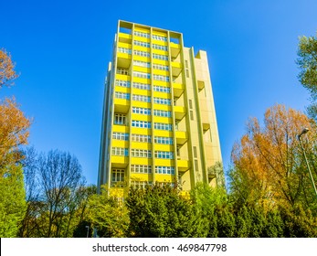 BERLIN, GERMANY - APRIL 25, 2010: The Hansaviertel Interbau Is A Housing Estate Designed By International Master Architects (HDR)