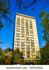 BERLIN, GERMANY - APRIL 25, 2010: The Hansaviertel Interbau Is A Housing Estate Designed By International Master Architects (HDR)