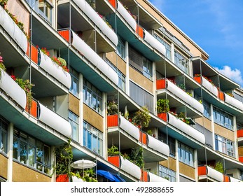 BERLIN, GERMANY - AUGUST 08, 2009: The Hansaviertel Interbau Is A Housing Estate Designed By International Master Architects (HDR)