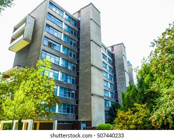 BERLIN, GERMANY - AUGUST 08, 2009: The Hansaviertel Interbau Is A Housing Estate Designed By International Master Architects (HDR)