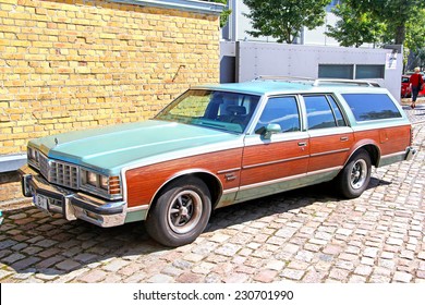 BERLIN, GERMANY - AUGUST 12, 2014: American full-size station wagon Pontiac Grand Safari in the museum of vintage cars Classic Remise.