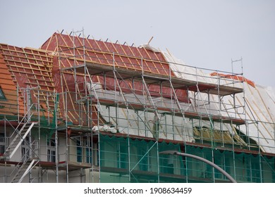 18,829 Roof Scaffolding Images, Stock Photos & Vectors | Shutterstock