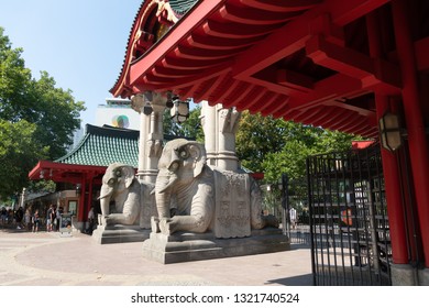 268 Zoolog garten Images, Stock Photos & Vectors Shutterstock