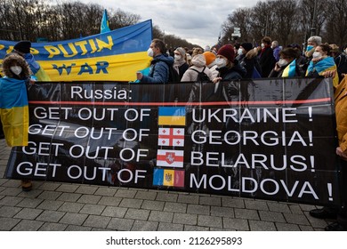 Berlin, Germany - February 19 2022: The Demonstration In Front Of The Brandenburg Gate In Support Of Ukraine And Against The Russian Aggression. Protesters Against Russia's War In Donbas, Ukraine.