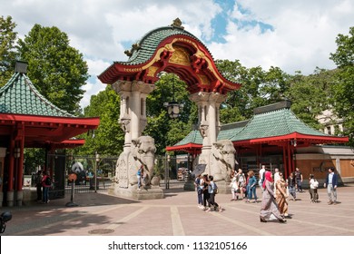 268 Zoolog garten Images, Stock Photos & Vectors Shutterstock