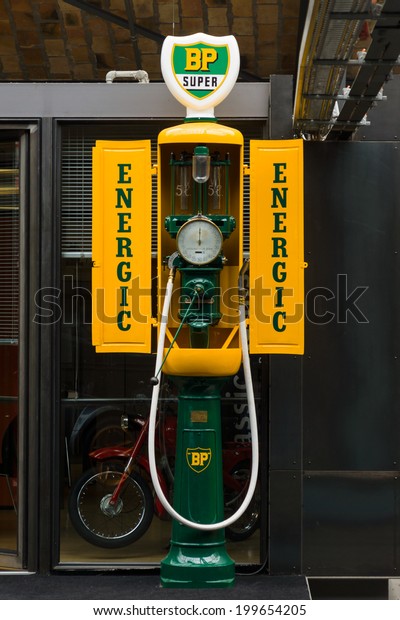 BERLIN, GERMANY - MAY 17, 2014: Fuel dispenser SIAM,\
France, nickname Iron maiden (1935). 27th Oldtimer Day Berlin -\
Brandenburg 