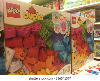Playmobile Images Stock Photos Vectors Shutterstock
