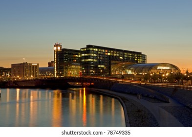 Berlin Hauptbahnhof And River Spree At Night