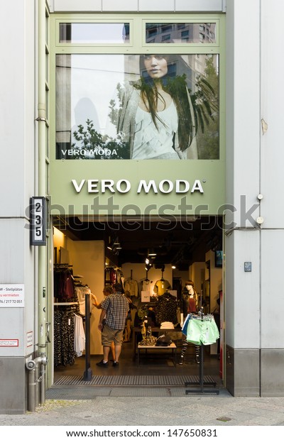 July 24 Womens Clothing Vero Photo Now) 147650831