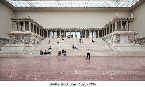 Pergamon Altar Images Stock Photos Vectors Shutterstock