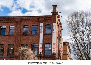 Berlin Kreuzberg 2022: Zalando SE is a German multinational E-commerce company for shoes, fashion and cosmetics. It is Europe's biggest online-only fashion retailer. It also operates outlet stores.