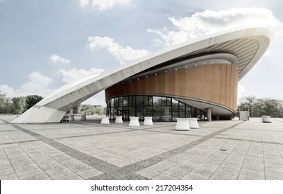 BERLIN - MAI 1, 2014: House Of World Cultures (Haus Der Kulturen Der Welt), An Exhibition Hall In Berlin Designed By Hugh Stubbins