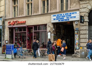 Berlin Mitte 2022: The Cinema Central Am Hackeschen Markt Is Located In The Second Courtyard Of The Hackesche Höfe. It Includes The Café Cinema.