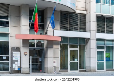 Berlin Mitte, 2022: The Embassy of the Portuguese Republic is the headquarters of the diplomatic representation of Portugal in Germany. Ambassador since 2020 is Francisco Ribeiro de Menezes.
