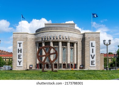 Berlin Mitte 2022: View Of The Volksbühne Am Rosa-Luxemburg-Platz, An Experimental Theater With A Long Tradition.