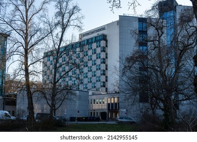 Berlin Tiergarten, 2022: The InterContinental Berlin (until 1978: Berlin Hilton) is one of the largest hotels in Germany with 558 rooms and 34 function rooms.