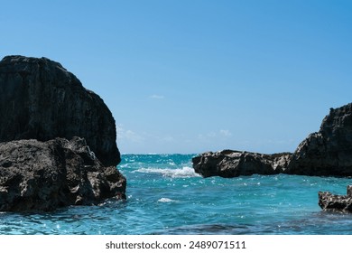 Bermuda beach. Turquoise waters. Cliffs. - Powered by Shutterstock