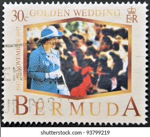 BERMUDA - CIRCA 1997: A Stamp Printed In Bermuda Shows Queen Elizabeth II, Golden Wedding, Circa 1997