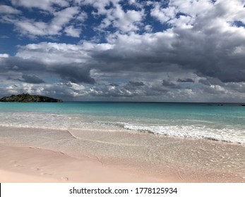 Bermuda Horseshoe Pink Sand Beach View